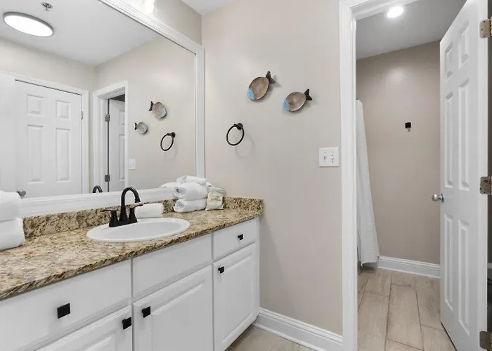 Lighthouse 901 By Youngs Suncoast *